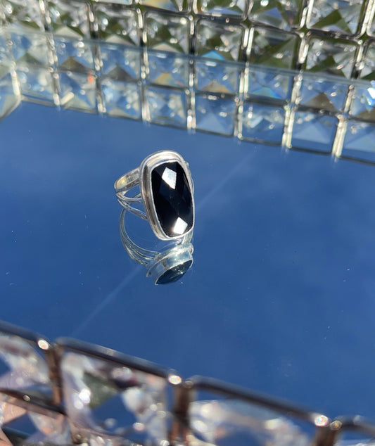 Midnight Ring